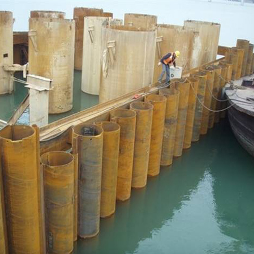 资阳钢护筒现场安装